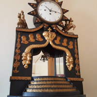 klassische Aufstelluhr